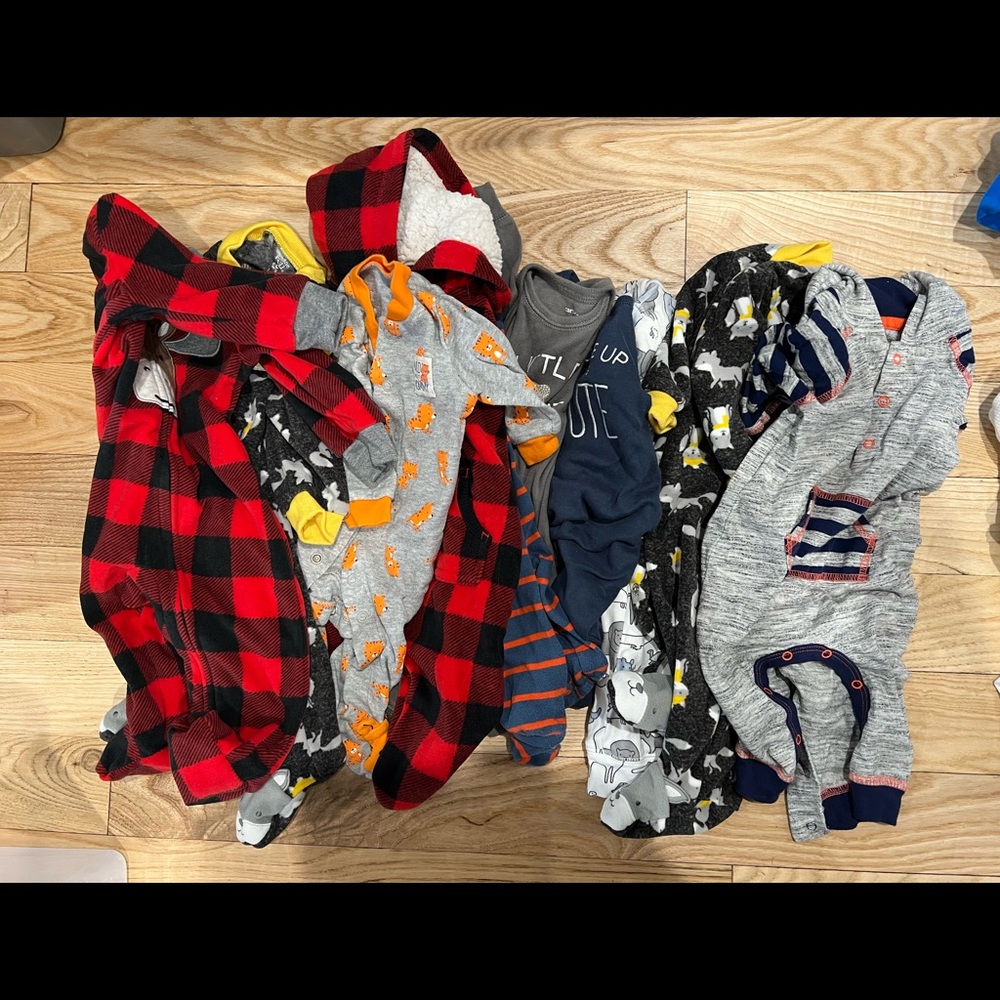 Baby boy 0-3m clothes